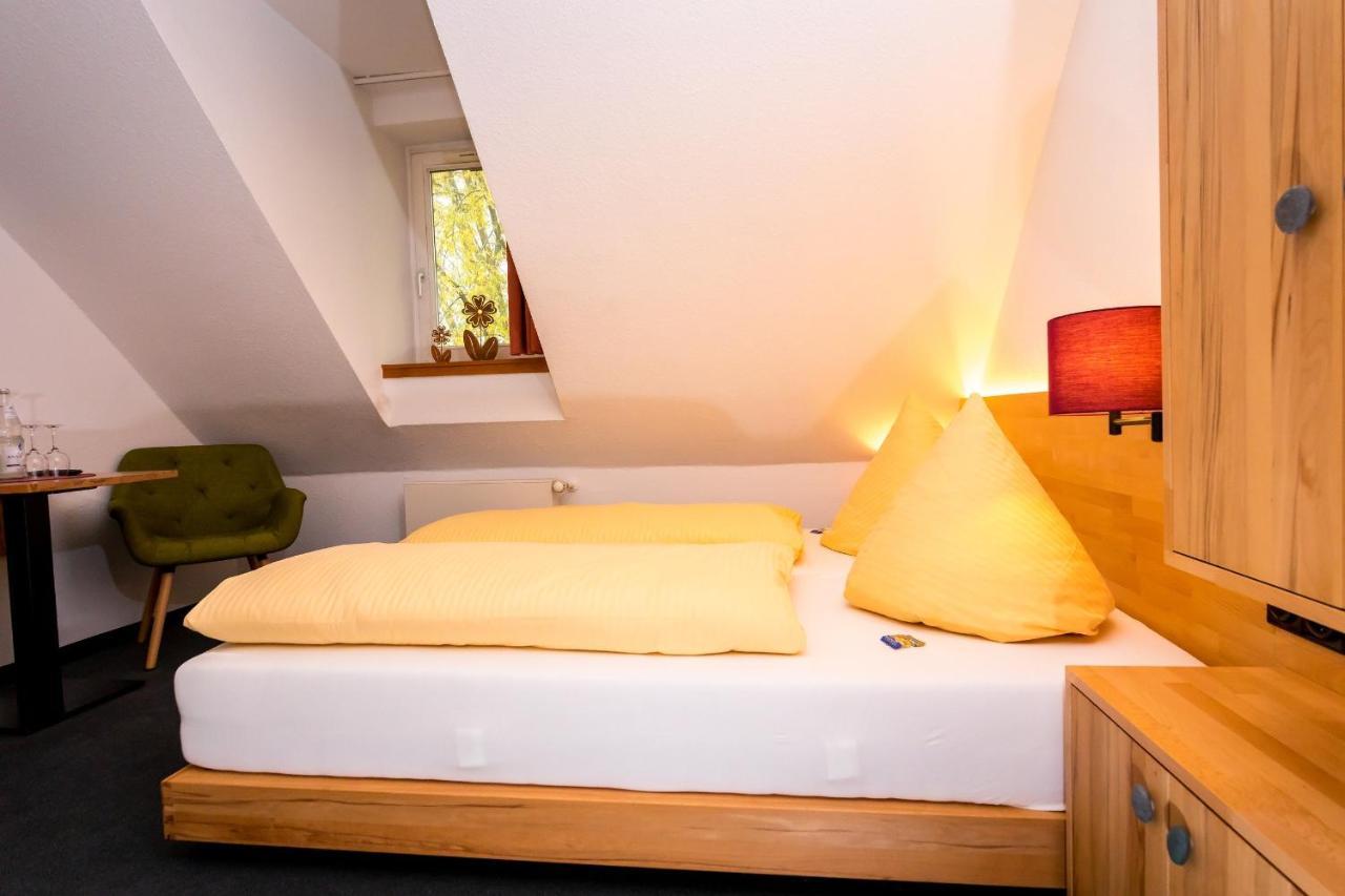 Wohlfuehlhotel Im Schlosspark - Self Checkin Willebadessen المظهر الخارجي الصورة
