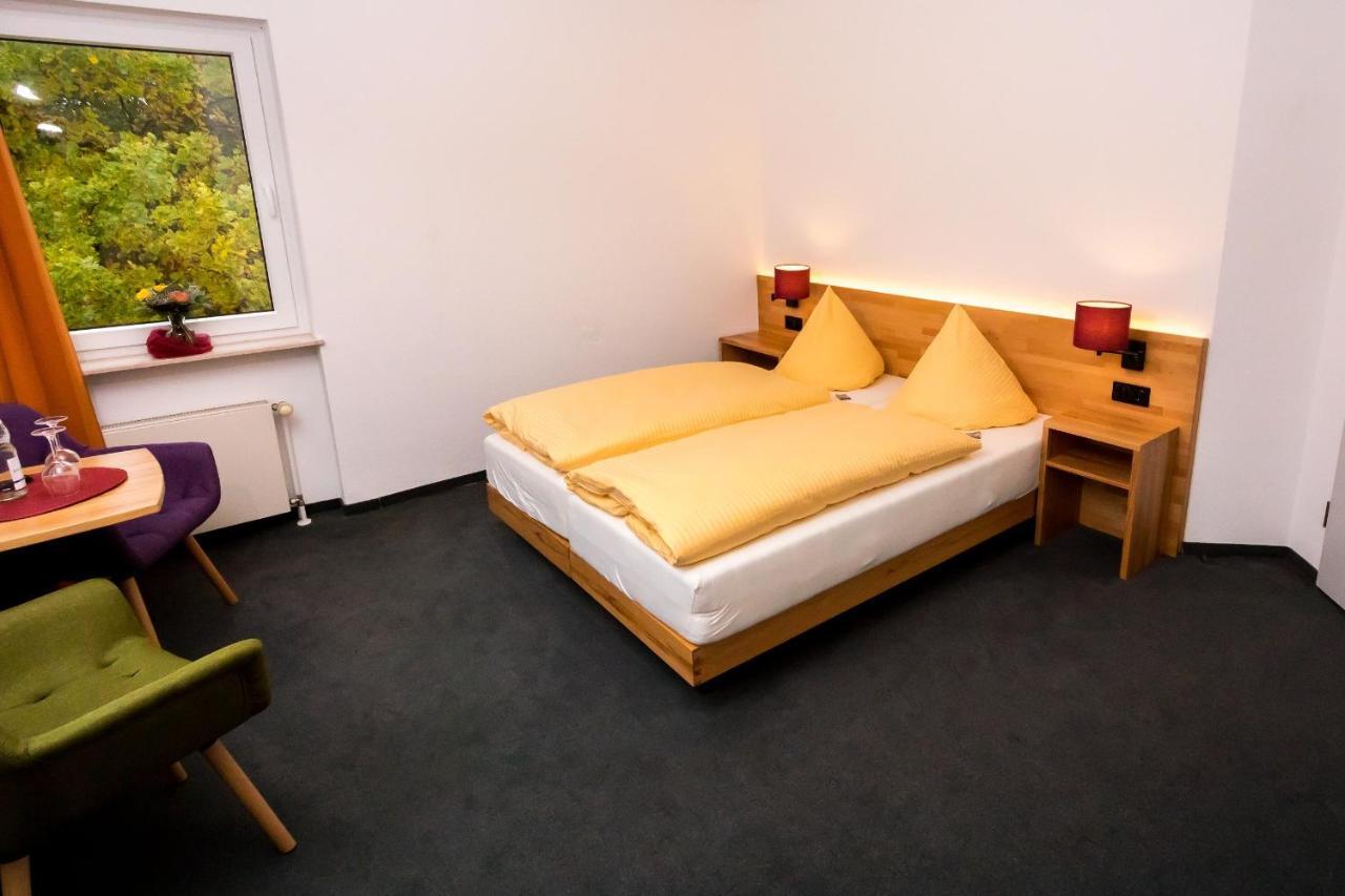 Wohlfuehlhotel Im Schlosspark - Self Checkin Willebadessen المظهر الخارجي الصورة